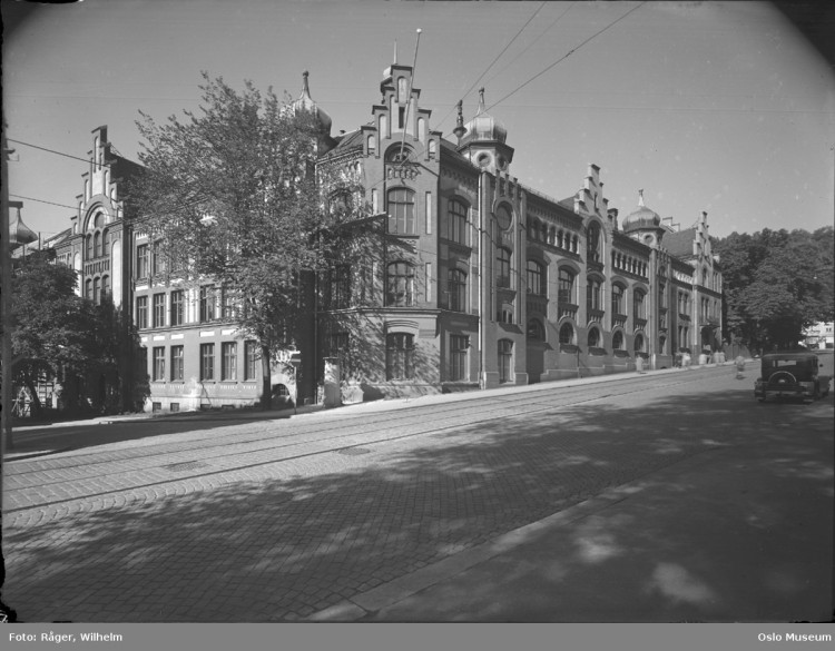 Som elev på Oslo Katedralskole hørte Christensen for første gang ordet "homoseksuell". Foto: Wilhelm Råger, Oslo Museum 