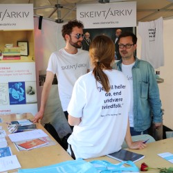 Fra Skeivt arkivs stand under Pride Park i Oslo. 